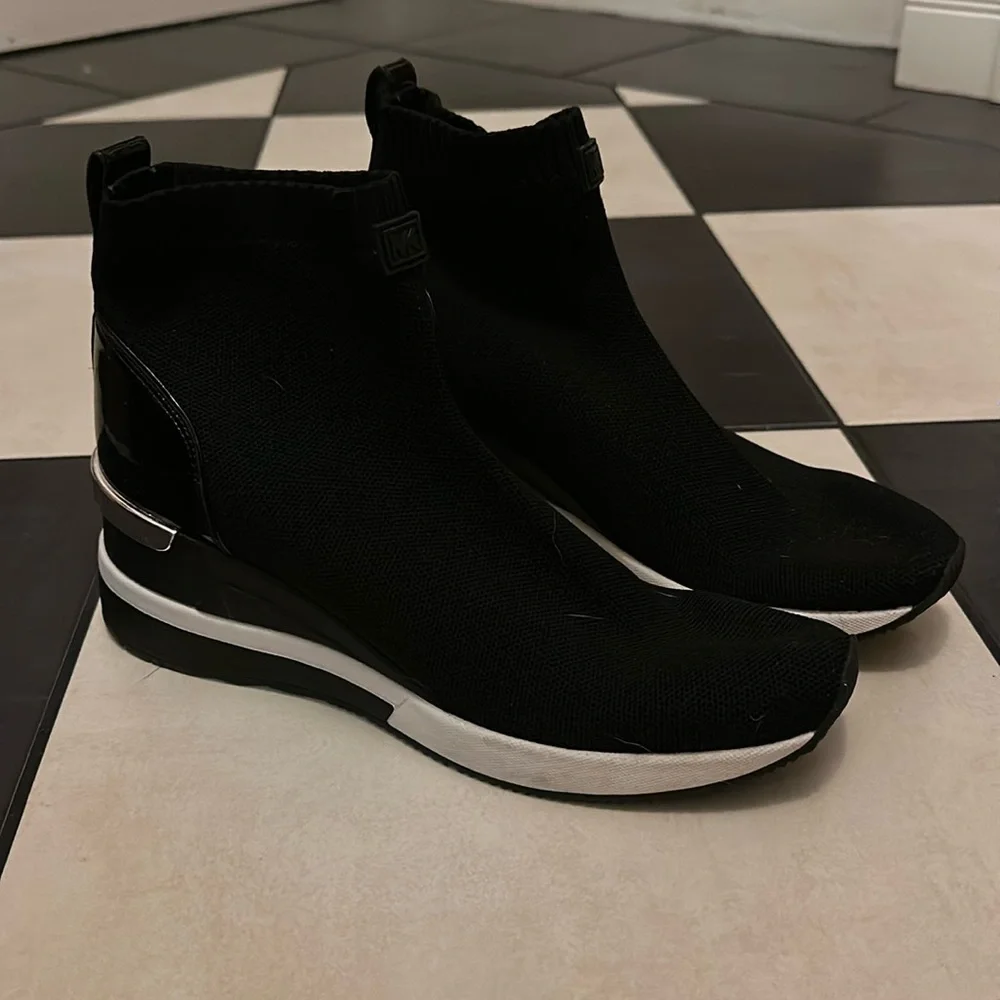 💖V-DAY SPECIAL💖 Michael Kors Sock Sneakers With Paltform - Picture 1 of 6
